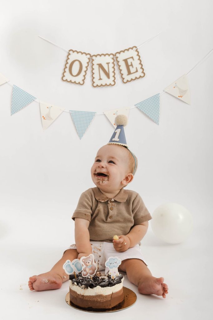 Rođendansko Cake Smash fotografiranje